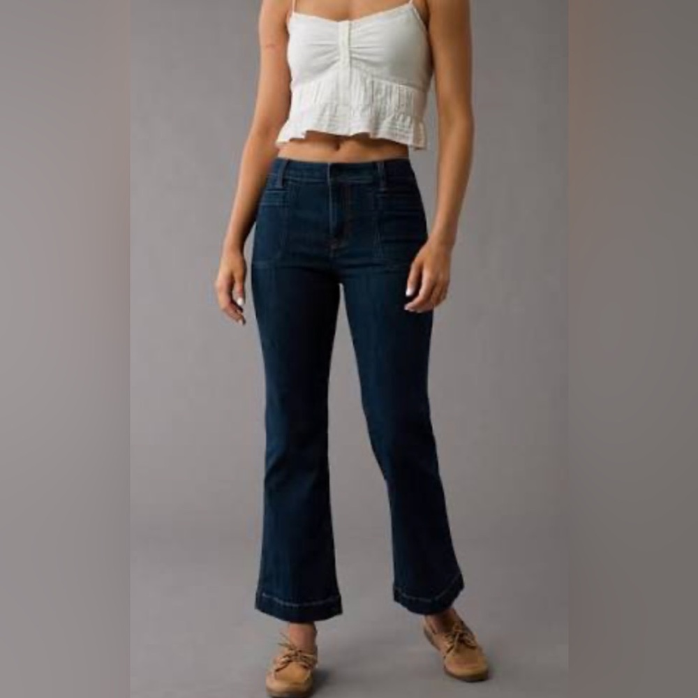 NWT American Eagle Outfitters High Rise Kick Boot Crop Jeans 6L